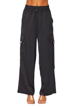 Load image into Gallery viewer, Cargo Everyday Pant