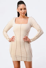 Load image into Gallery viewer, Kylie Jenner Mini