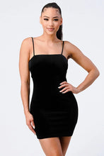 Load image into Gallery viewer, Classic Velvet Mini